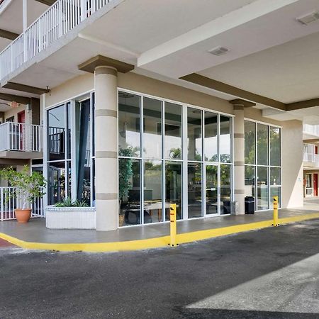 Rodeway Inn Clearwater-Largo Buitenkant foto