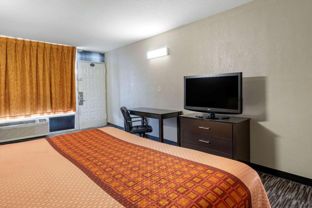 Rodeway Inn Clearwater-Largo Buitenkant foto